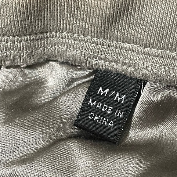 ATM 100% silk gray joggers with blue stripes. Flat front elastic back and hem. - Picture 8 of 15